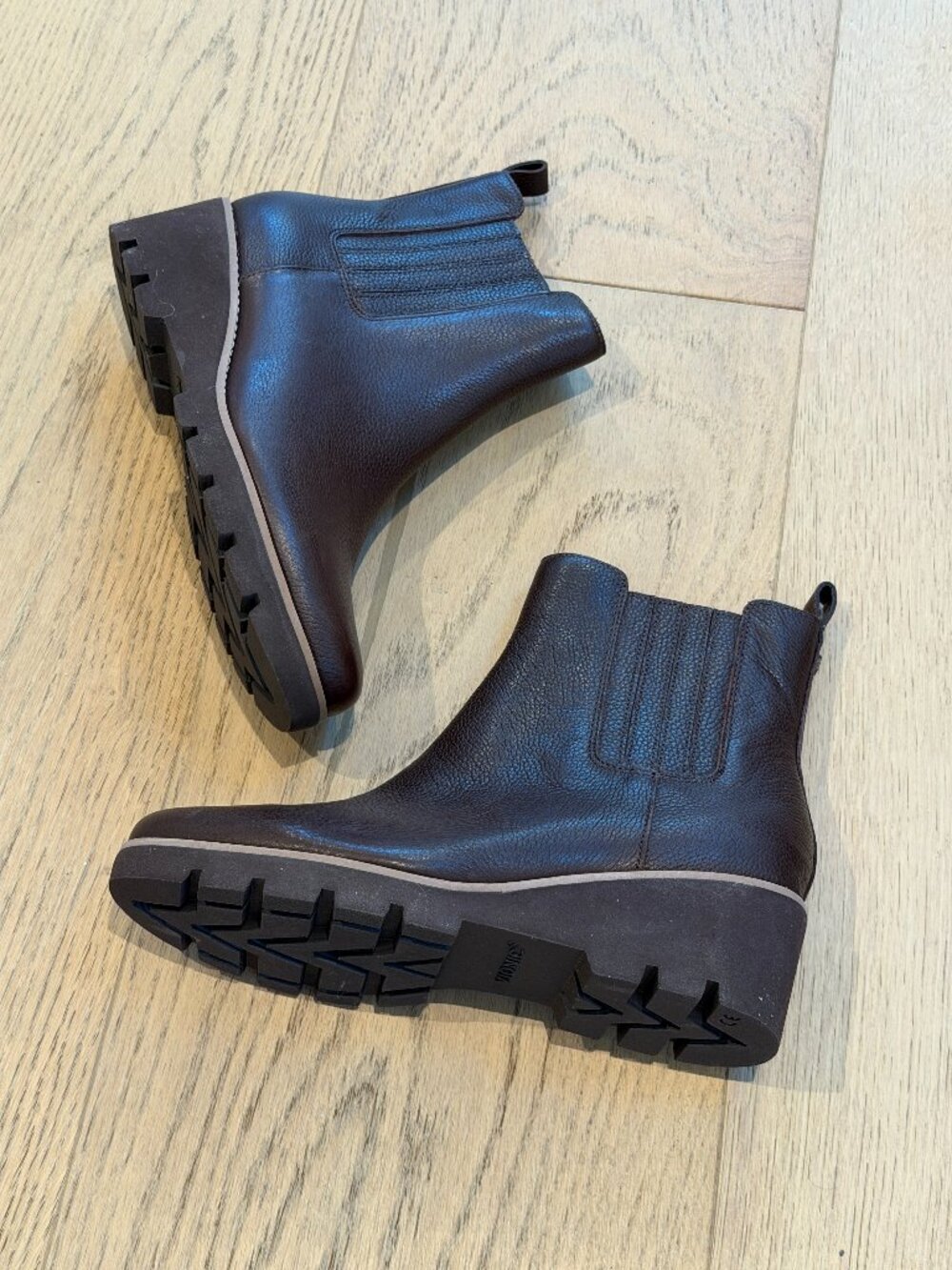 Vionic Aria 2.0 Wedge Ankle Bootie